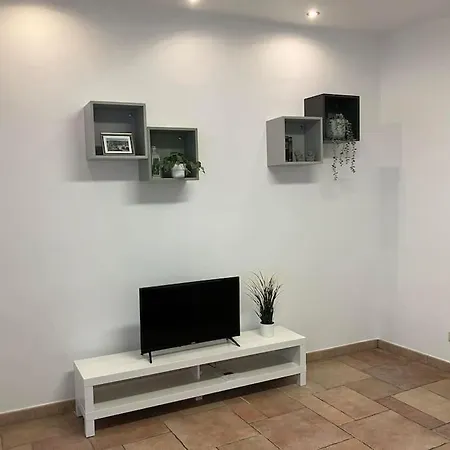 Spacieux Et Bien Equipe *